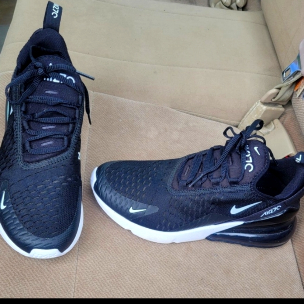 Nike Air Max 270